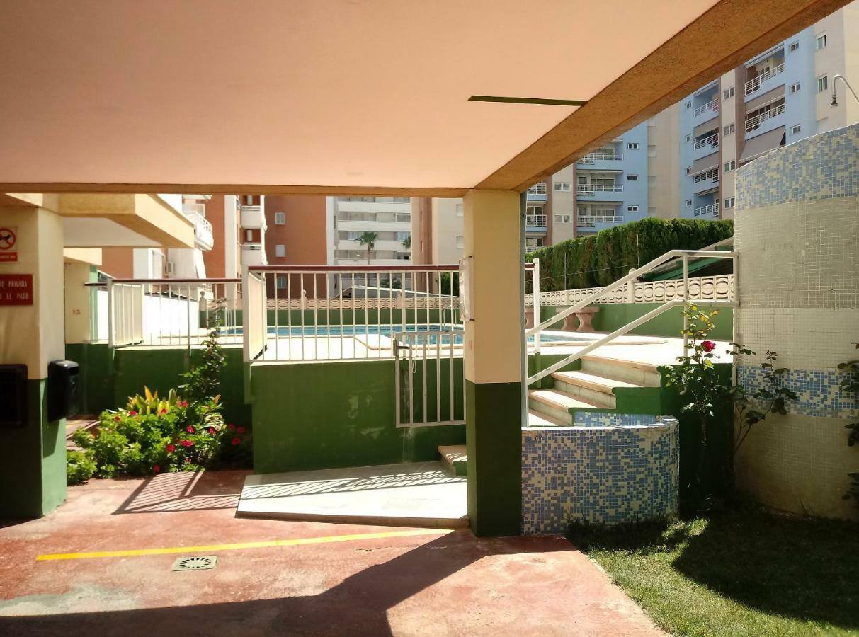 Apartamentos Gandia Grau Y Playa 3000 Buitenkant foto