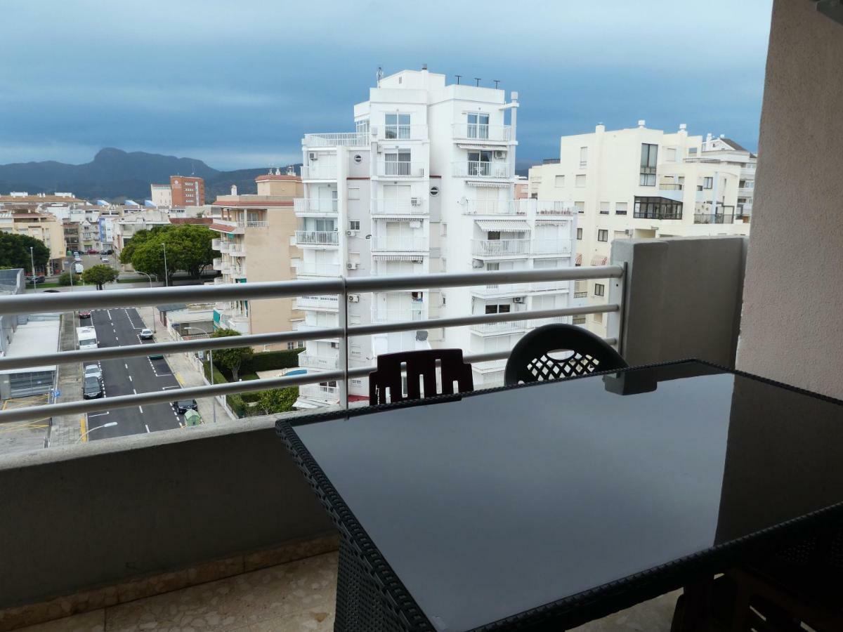 Apartamentos Gandia Grau Y Playa 3000 Buitenkant foto