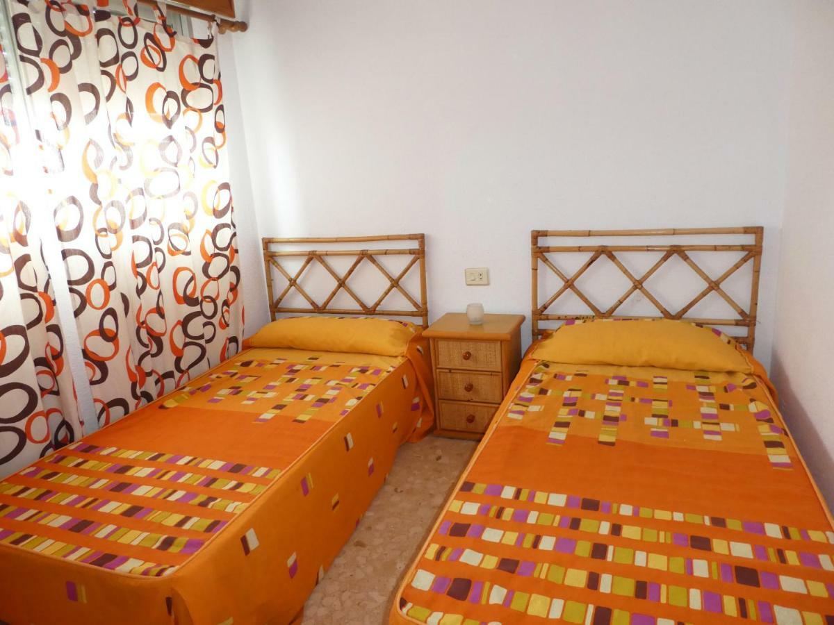 Apartamentos Gandia Grau Y Playa 3000 Buitenkant foto